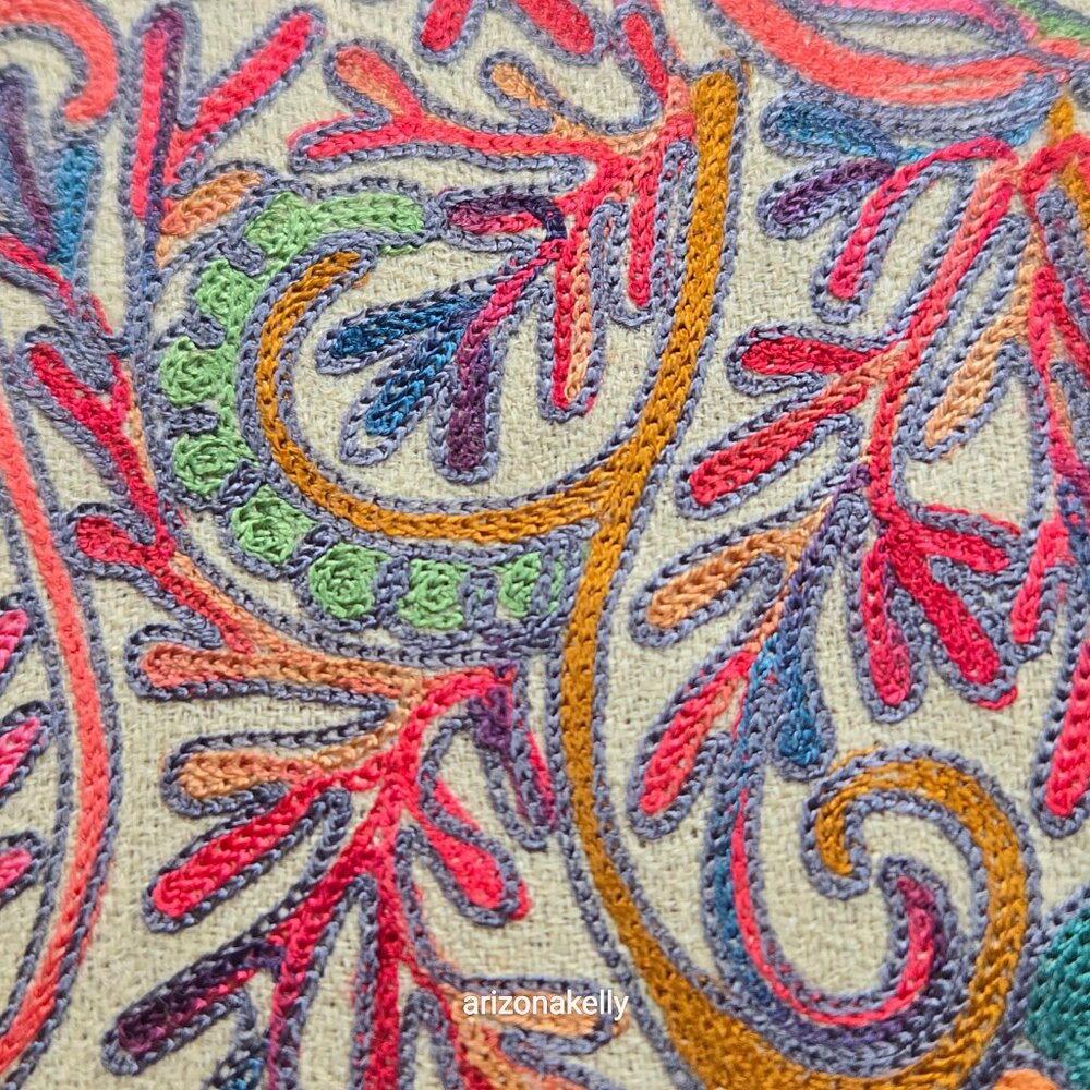 NWOT Cashmere Scarf Wrap Stole Chain Stitch Embroidery Colorful - Picture 11 of 17